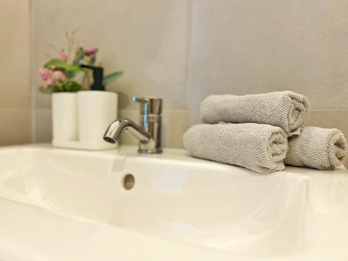 Room 335 Сан-Мартинью-ду-Порту Экстерьер фото